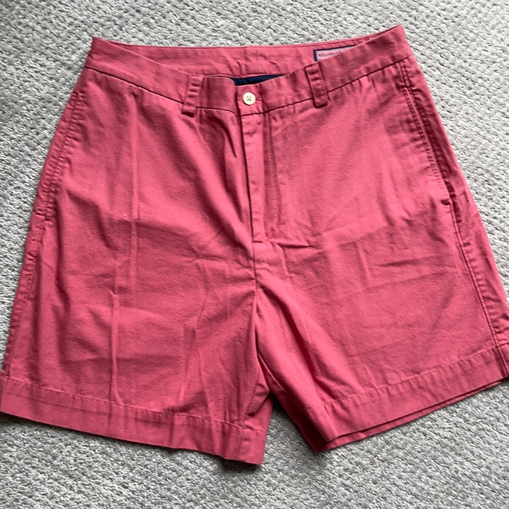 Vineyard Vines men’s dock shorts